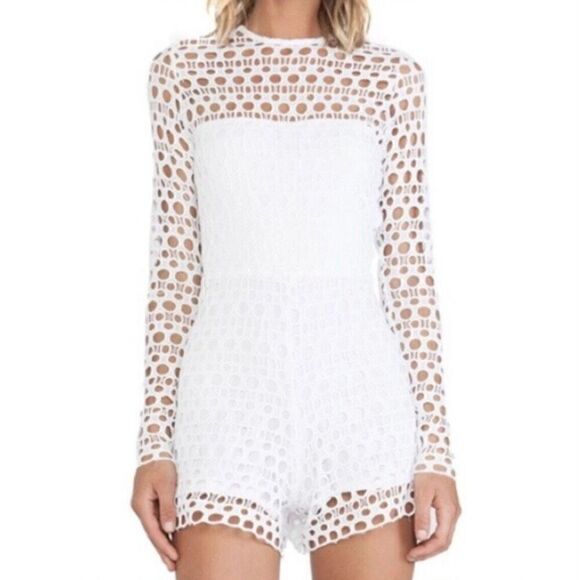 ALEXIS White Lace Eyelet Overlay Long Sleeve Crewneck Romper Size Medium - Picture 1 of 7